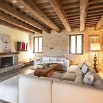 Amazhome - Le 12 Querce * Castel di Mezzo