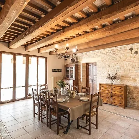 Amazhome - Le 12 Querce Villa Castel di Mezzo