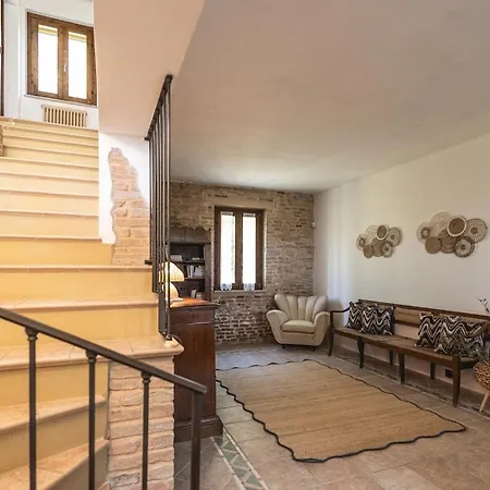 Amazhome - Le 12 Querce * Castel di Mezzo