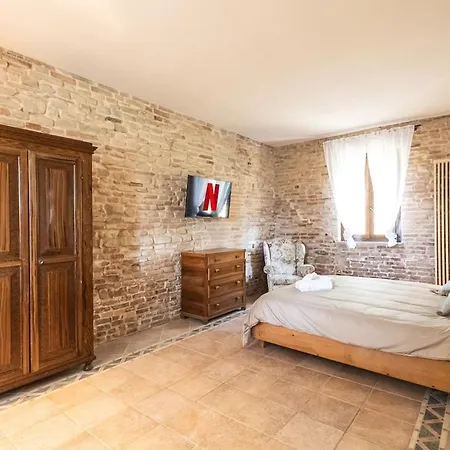 Amazhome - Le 12 Querce * Castel di Mezzo