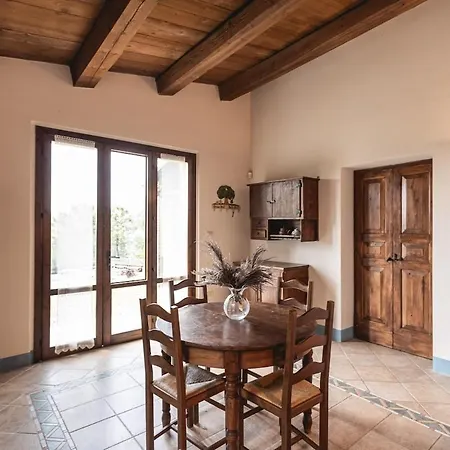 Amazhome - Le 12 Querce * Castel di Mezzo