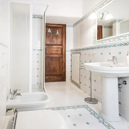 Villa Amazhome - Le 12 Querce Castel di Mezzo